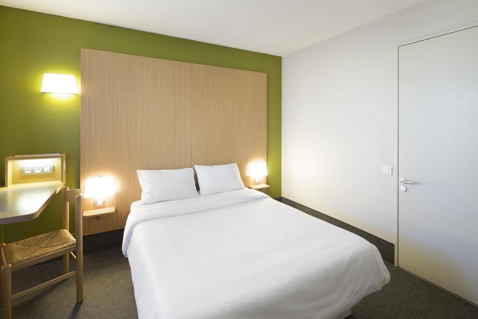 B&B Hotel La Roche-Sur-Yon Mouilleron-le-Captif Exterior photo
